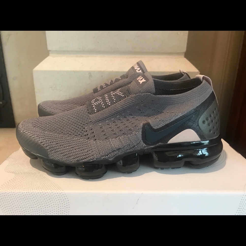 New Women’s Nike Vapormax Flyknit Moc 2 Size 8